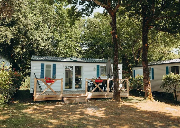 L'orée Des Bois - Atc Routes Du Monde Atc - Saint-pierre D'oléron Camping *