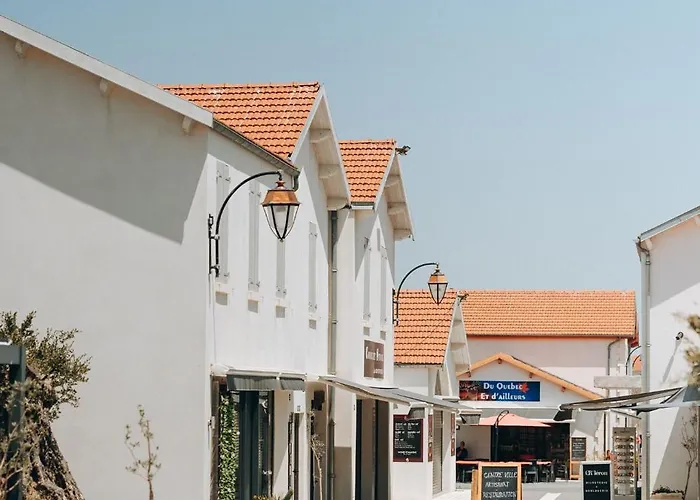 L'orée Des Bois - Atc Routes Du Monde Atc - Saint-pierre D'oléron Camping *
